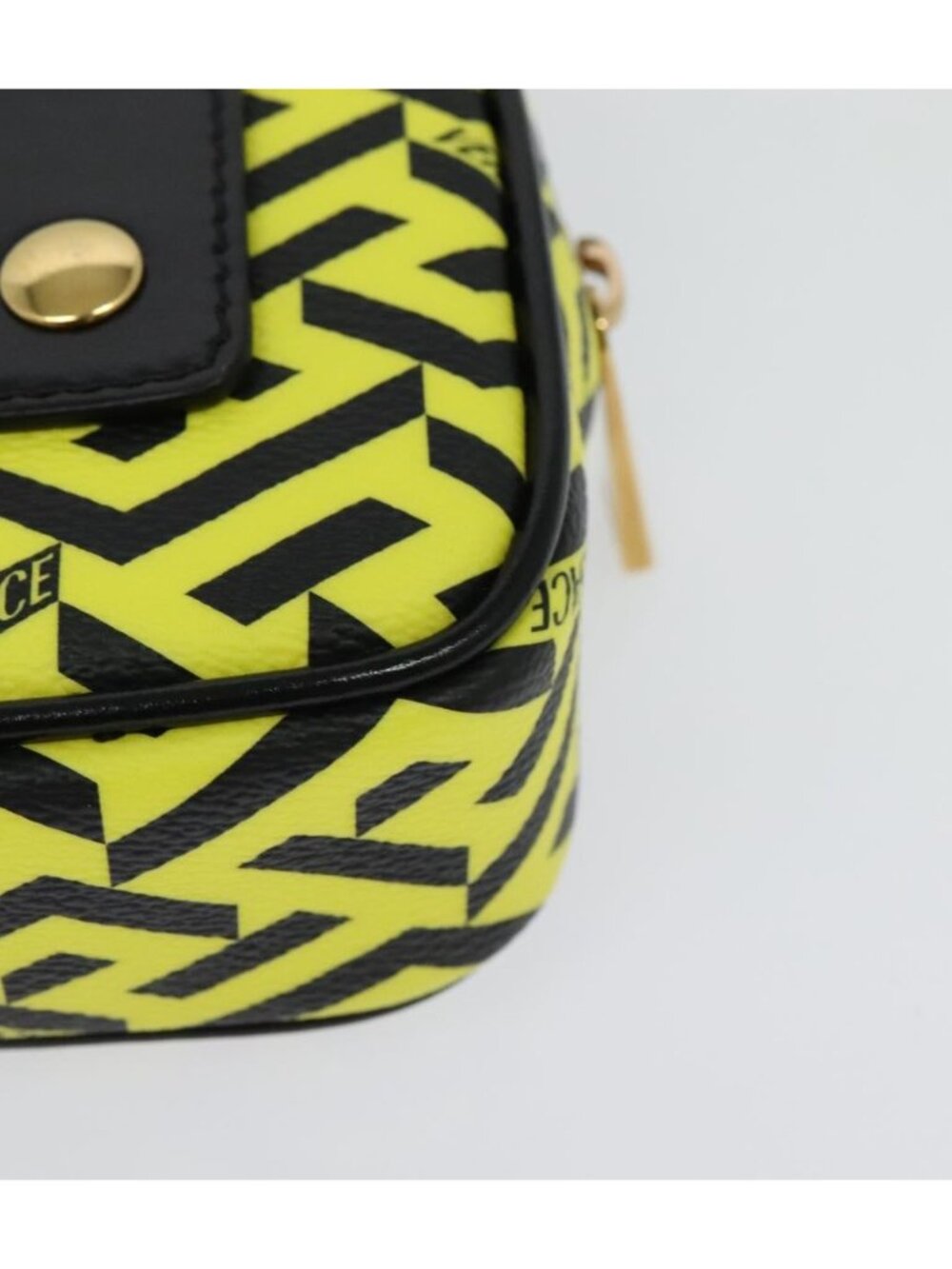VERSACE Pouch PVC Yellow Gold - Picture 14 of 16
